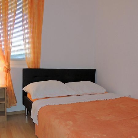 Apartman Husic Pag Town Quarto foto