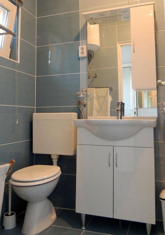 Apartman Husic Pag Town Exterior foto