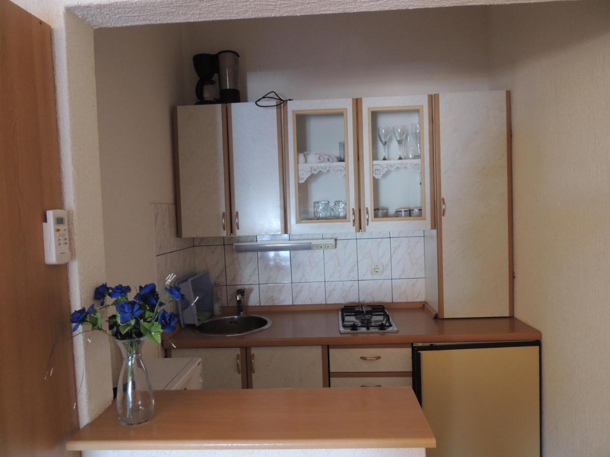 Apartman Husic Pag Town Exterior foto
